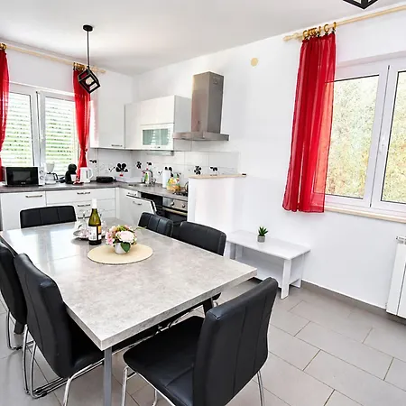Buffalo Apartment *