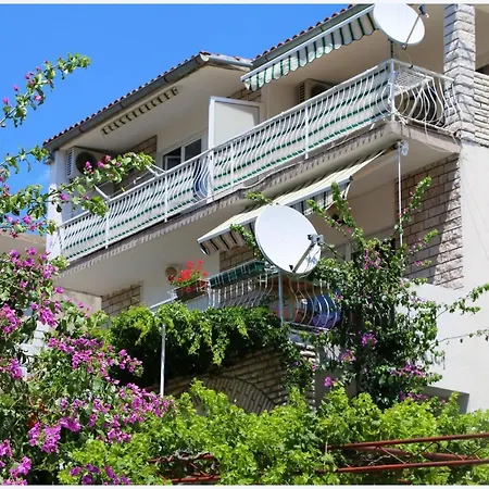 Apartment Buffalo Primošten