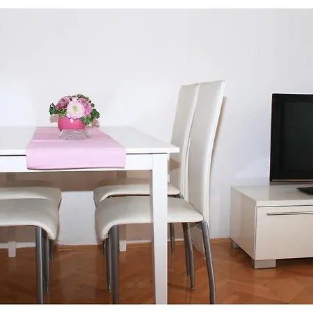 Apartment Buffalo Primošten